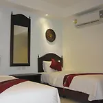 Chang Siam Inn