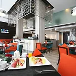 Fx Hotel Metrolink Makkasan