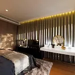 Elegant 2-Bedroom Luxury Duplex On The 32Nd Floor Of 185 Rajadamri