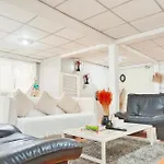 Getaway Villa Bangkok - 4 Bedroom,6 Beds And 5 Bathroom