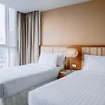 Urbana Langsuan Hotel