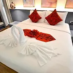 I Residence Hotel Silom