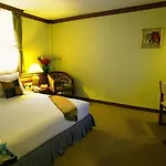 Wall Street Inn, Bangkok
