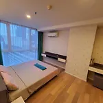 15 Sukhumvit Residences
