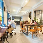 Visut House Hostel