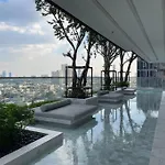 Luxury Room In Charoenkrung Near Asiatique