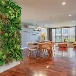Benviar Tonson Residence