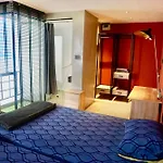 Hash Apartment Silom Soi 3 - Hip And Funky With Rooftop View