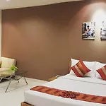 Sena House