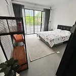 Modern Sukhumvit House Near Phrakanong Bts Station