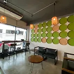 Ekanek Hostel (Adults Only)