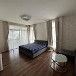 Πhome兩層獨棟別墅近機場