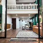 Cozy House Sathorn 11 12 Pax Free Pick Up Airport