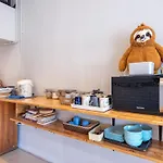 Sloth Hostel Don Mueang