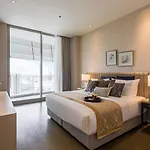 Luxury Waldorf Astoria Residences Large 85 Sqm High Floor