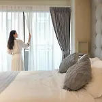 Thea Private Suites By Th District