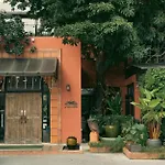 Baansuanprannok Hotel