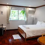 Seven Rabbit House