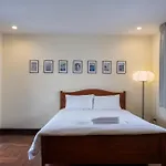 Seven Rabbit House