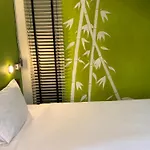 Udee Bangkok Hostel