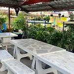 Pa Chalermchai Guesthouse