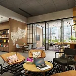 Moxy Bangkok Ratchaprasong