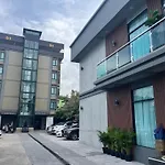 51 Suanplu Residence