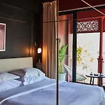 Amdaeng Bangkok Riverside Hotel