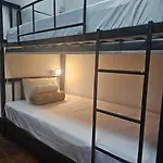 Bed At 18