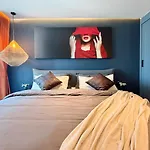 Peaceful Cozy Apt With Stunning View&Full Kitchen