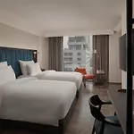 Public House Hotel - Sukhumvit 31