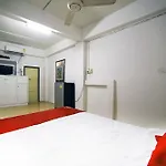Oyo 560 Chang Hostel Suvarnabhumi