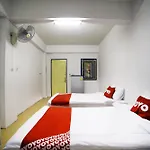 Oyo 560 Chang Hostel Suvarnabhumi