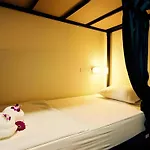 Art Hotel Sanamchai