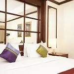 Grand Business Inn