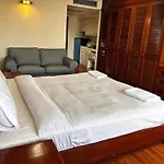 Omni Tower Sukhumvit Nana Direct