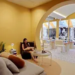 Au Luna Bangkok Hostel