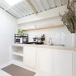 Cozy Vibes House/Close To Bts & Main Road