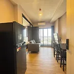 The St-Age Condo-Huai Khwang