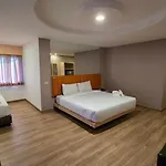 Grand Tara Garden Thai Hotel