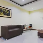 Friends House Resort