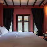 Baan Tuk Din Hotel