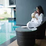 Iconic Hotel
