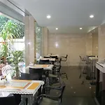 Ideal Hotel Pratunam