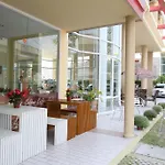 Suwannin Residence