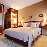 3 Bedroom Apartment At Sukhumvit