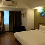 Cozy@9Hotel&Kitchen
