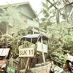 Suk11 Hostel