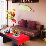 Thanapa Place