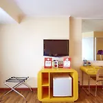 Nida Rooms Triple 1 Dindaeng Downtown